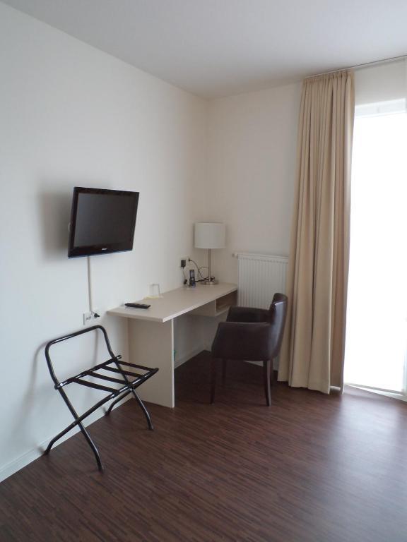 Das Neue Hotel Am Park Fröndenberg Quarto foto